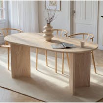 Table à manger moderne effet travertin pieds en V 180 cm MARFA